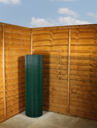 green wire fencing pvc
